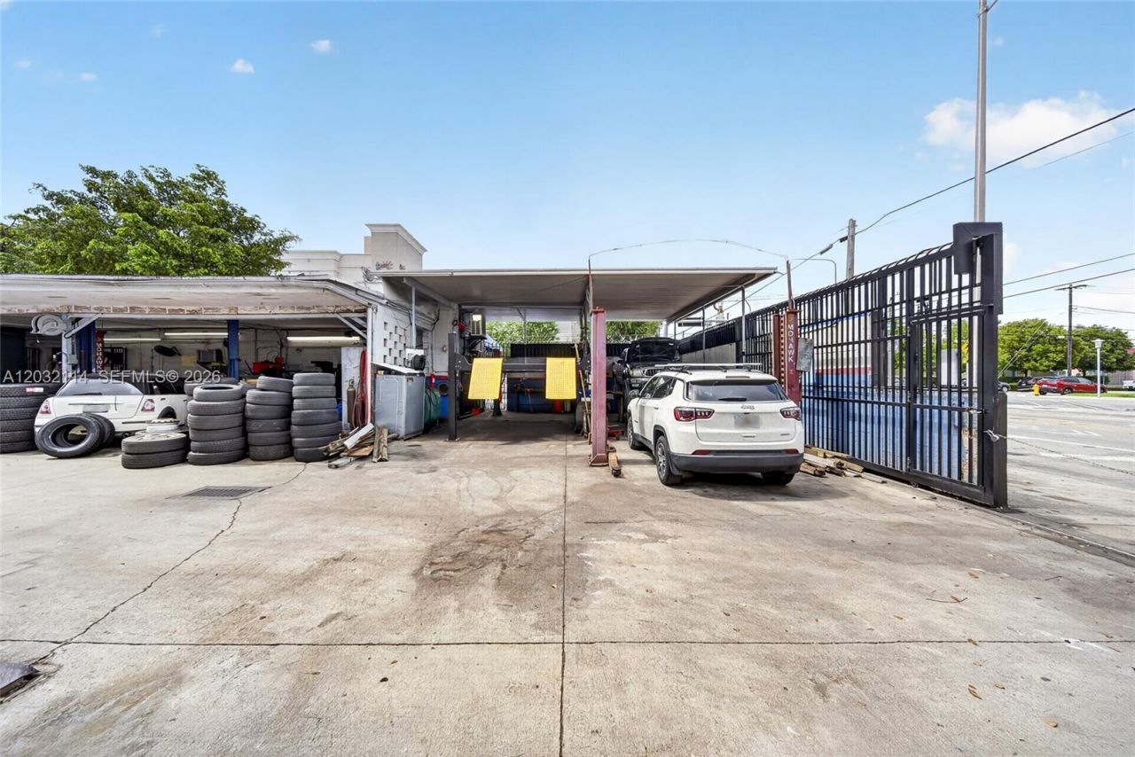 Please Call For Address, Miami, FL 33130 Photo