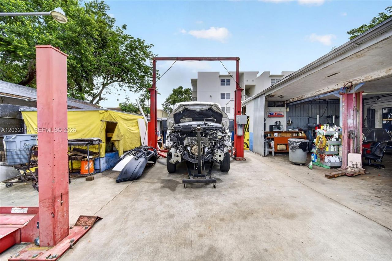 Please Call For Address, Miami, FL 33130 Photo