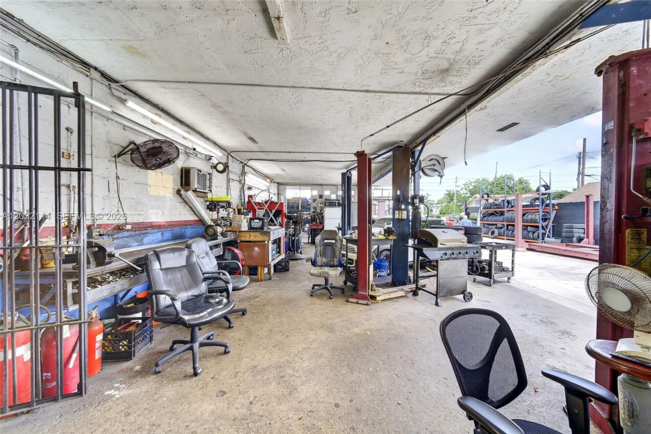 Please Call For Address, Miami, FL 33130 Photo