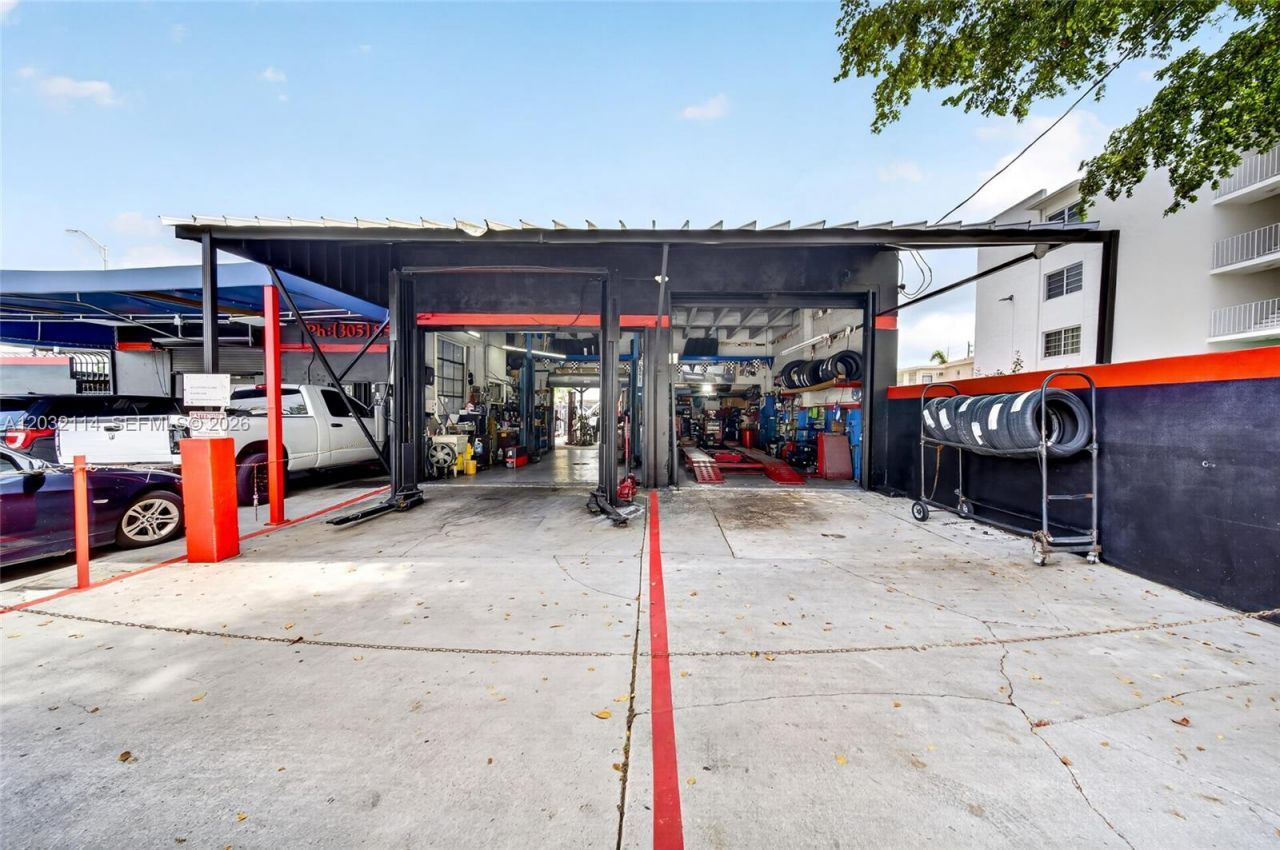 Please Call For Address, Miami, FL 33130 Photo