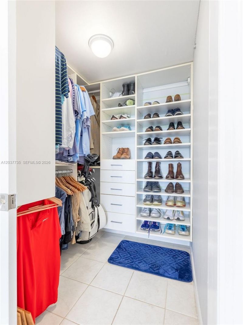 500 Bayview Dr, Unit 1520, Sunny Isles Beach, FL 33160 Photo