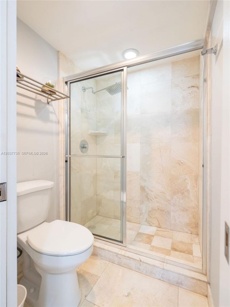 500 Bayview Dr, Unit 1520, Sunny Isles Beach, FL 33160 Photo