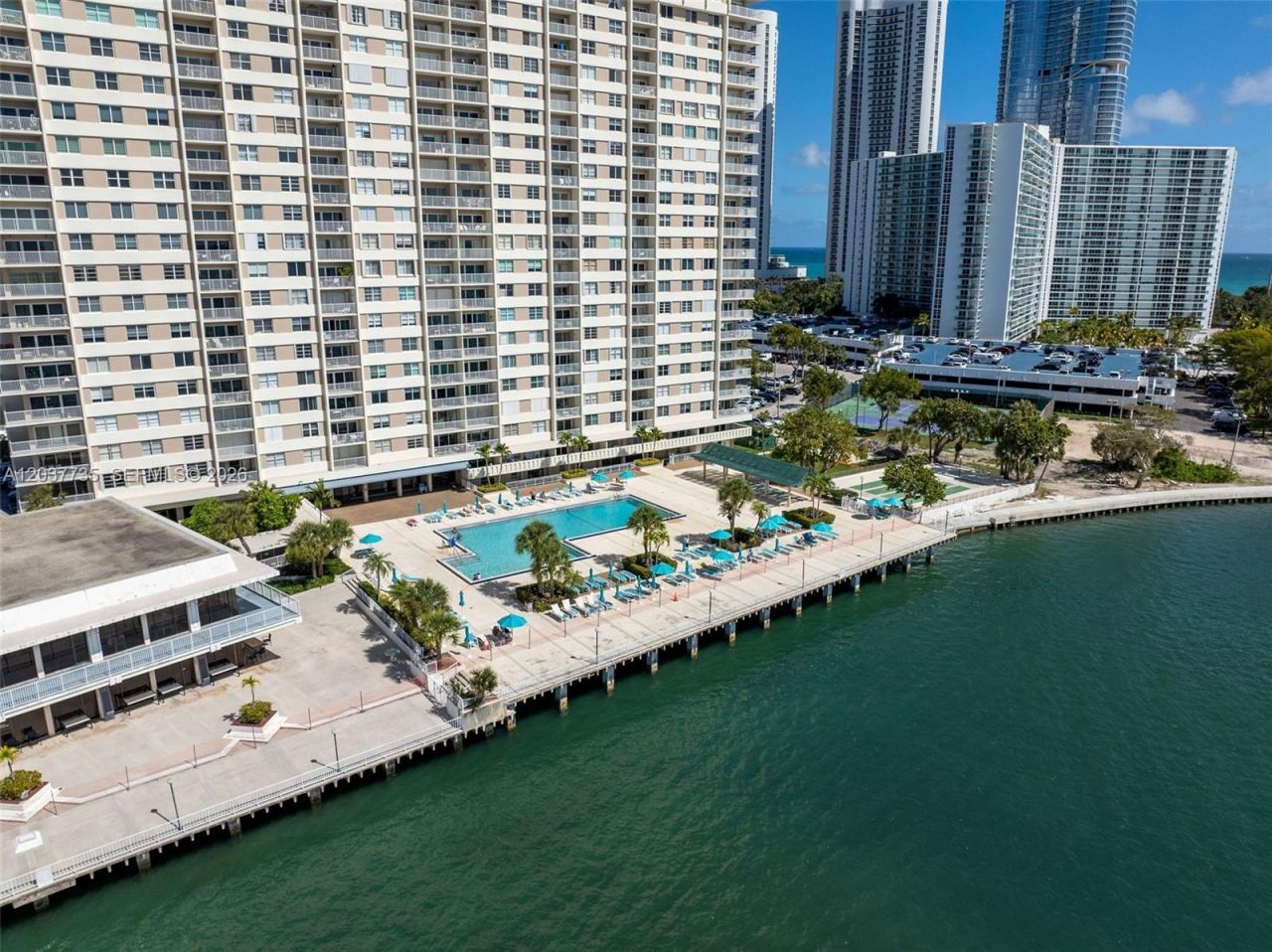 500 Bayview Dr, Unit 1520, Sunny Isles Beach, FL 33160 Photo
