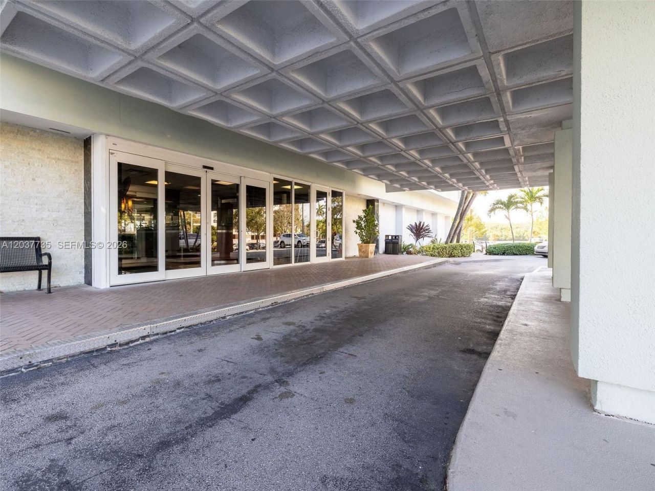 500 Bayview Dr, Unit 1520, Sunny Isles Beach, FL 33160 Photo