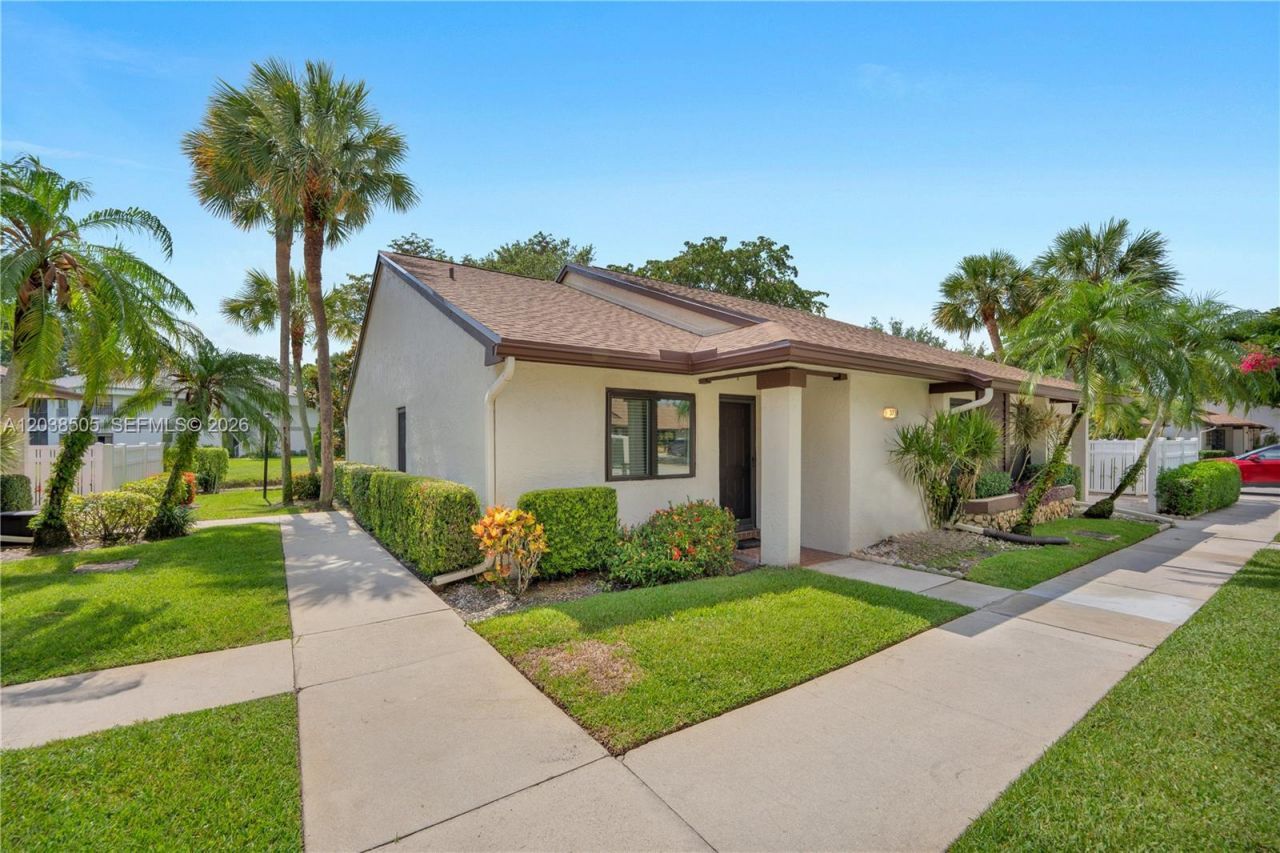 3218 S Carambola Cir S, Coconut Creek, FL 33066 Photo