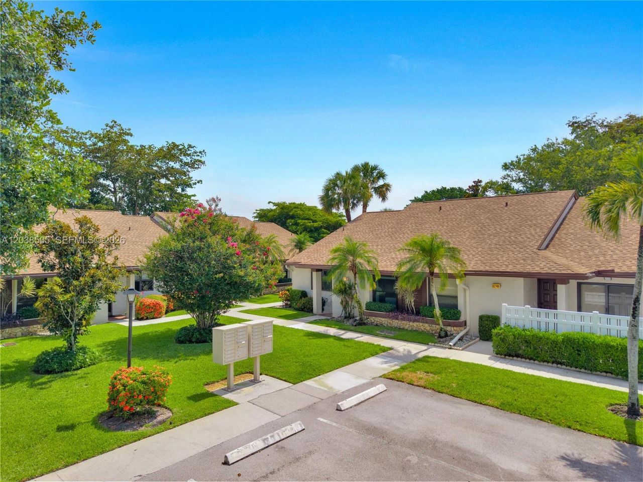 3218 S Carambola Cir S, Coconut Creek, FL 33066 Photo