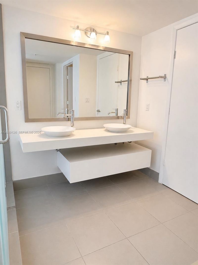 92 SW 3rd St , Unit 503, Miami, FL 33130 Photo