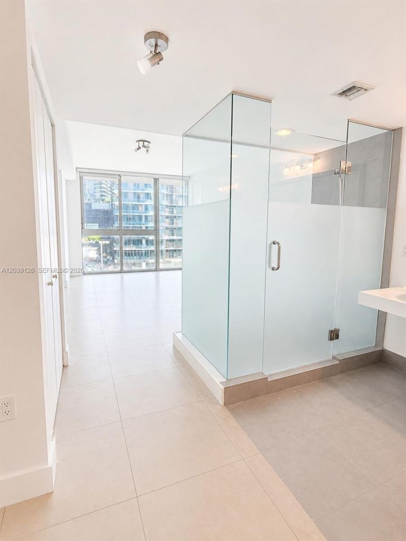 92 SW 3rd St , Unit 503, Miami, FL 33130 Photo