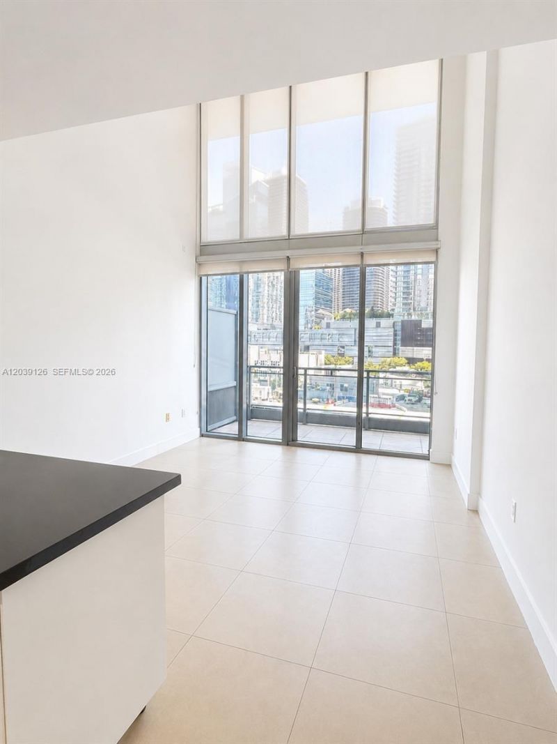92 SW 3rd St , Unit 503, Miami, FL 33130 Photo