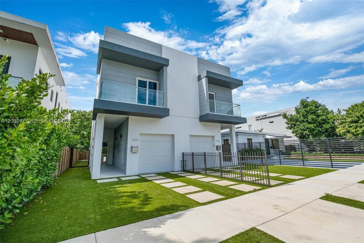 3142 Carter St , Unit 3142, Miami, FL 33133 Photo