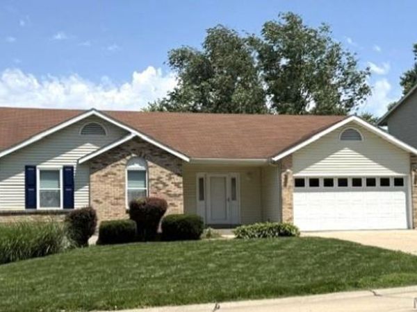 918 Blake Court , St Peters, MO 63376