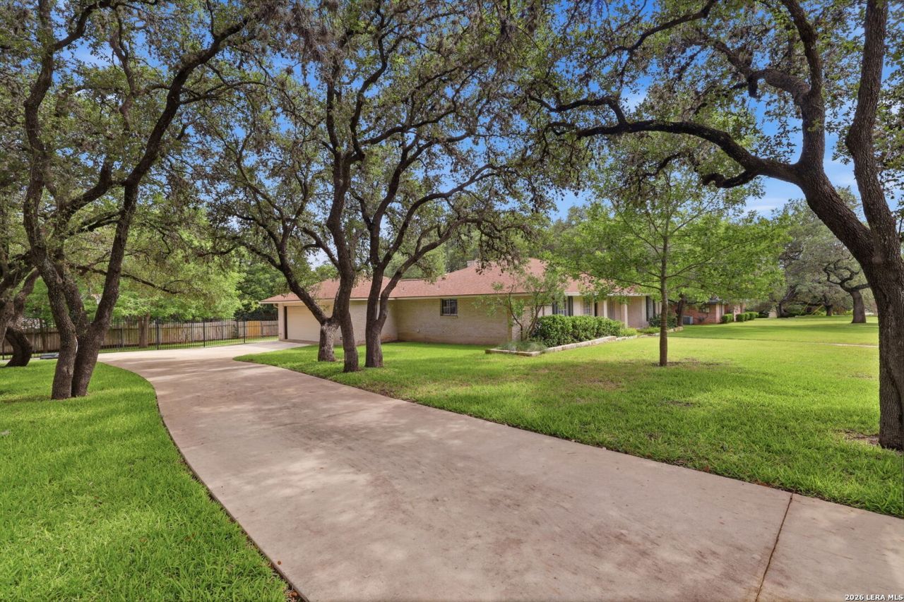224 Sagecrest Dr, San Antonio, TX 78232 Main Photo