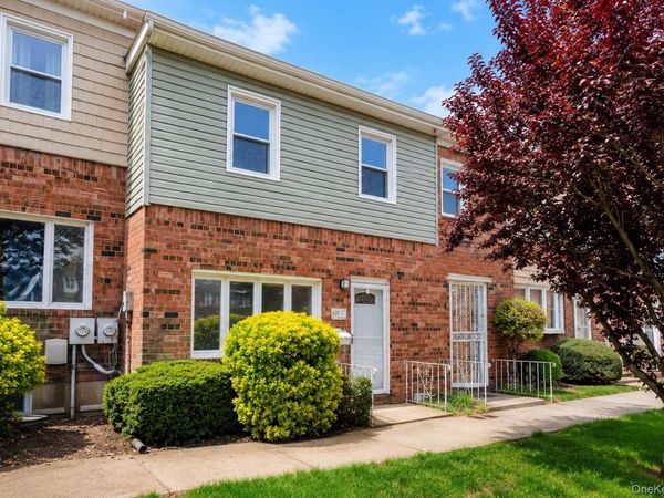 426 N Corona Avenue , Unit 7, Valley Stream, NY 11580