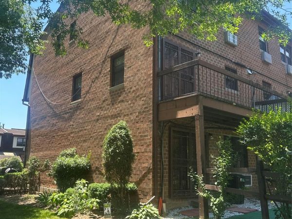 120-25 Ketch Court , College Point, NY 11356