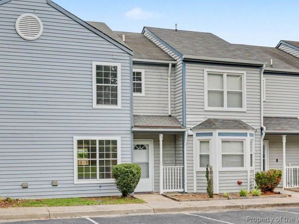 18 Bayview Court , Hampton, VA 23664