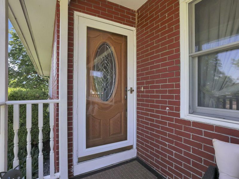 361 Meadow Lane NE, Newark, OH 43055 Photo 4