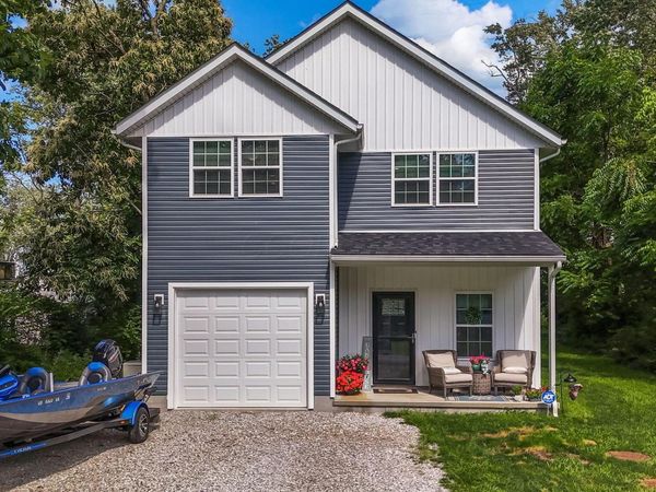13428 Pine Road NE, Thornville, OH 43076