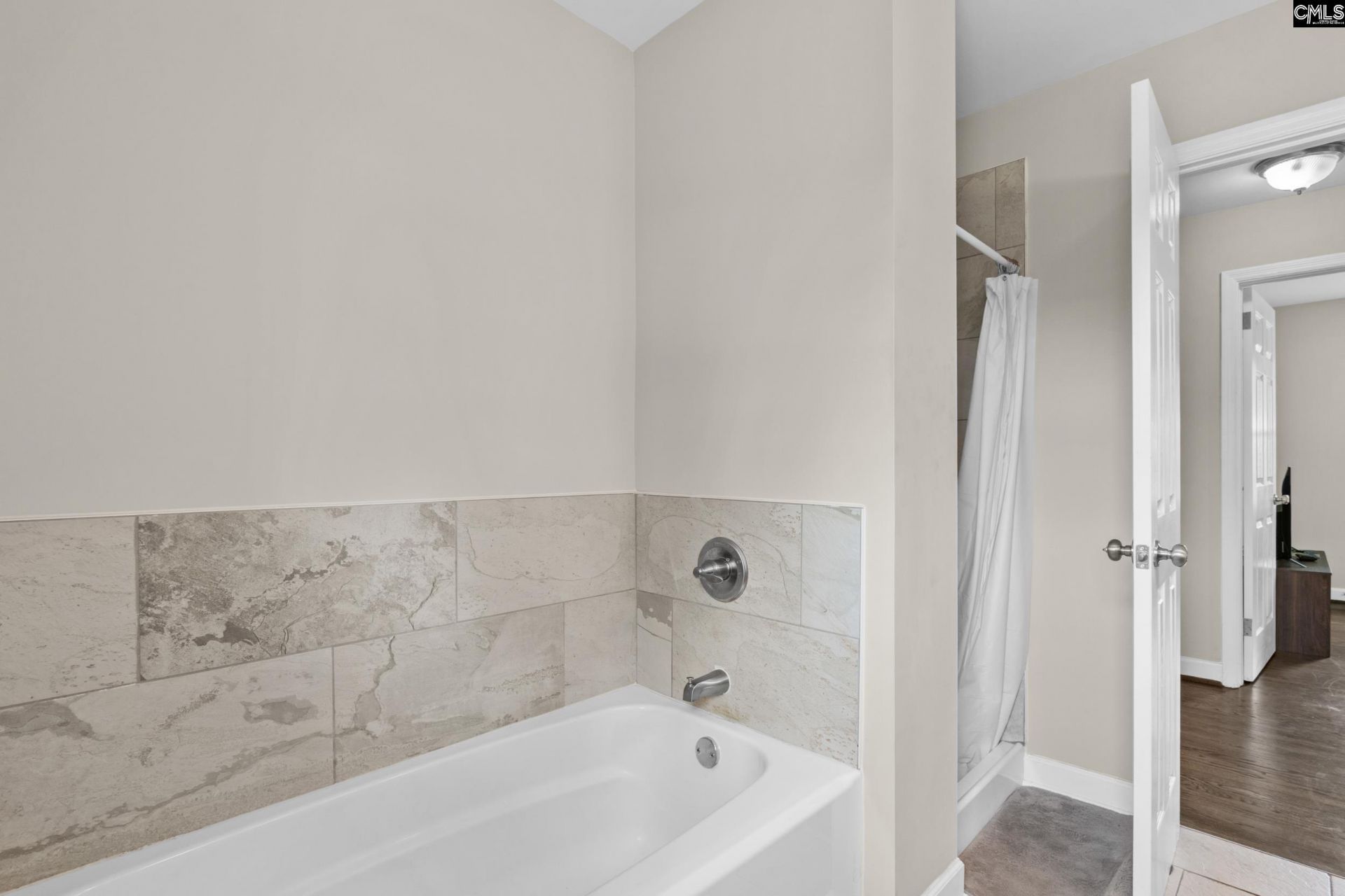 1111 Price Circle  Photo 23
