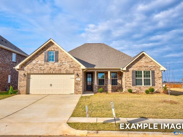 909 Ronnie Drive, Hartselle, AL 35640