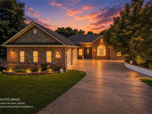 3 Buckfast Lane, Bella Vista, AR 72714