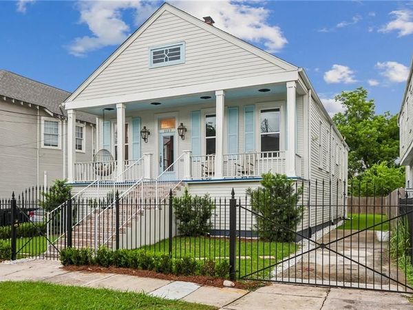 2127 ROBERT Street , New Orleans, LA 70115