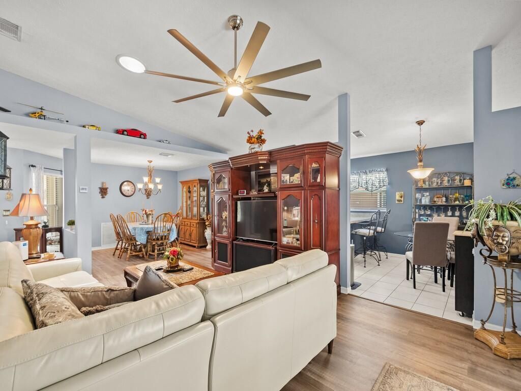 6704 Picante Circle, Fort Pierce, FL 34951 Photo