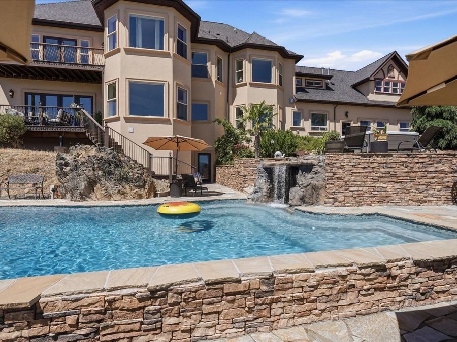 Property Image 112
