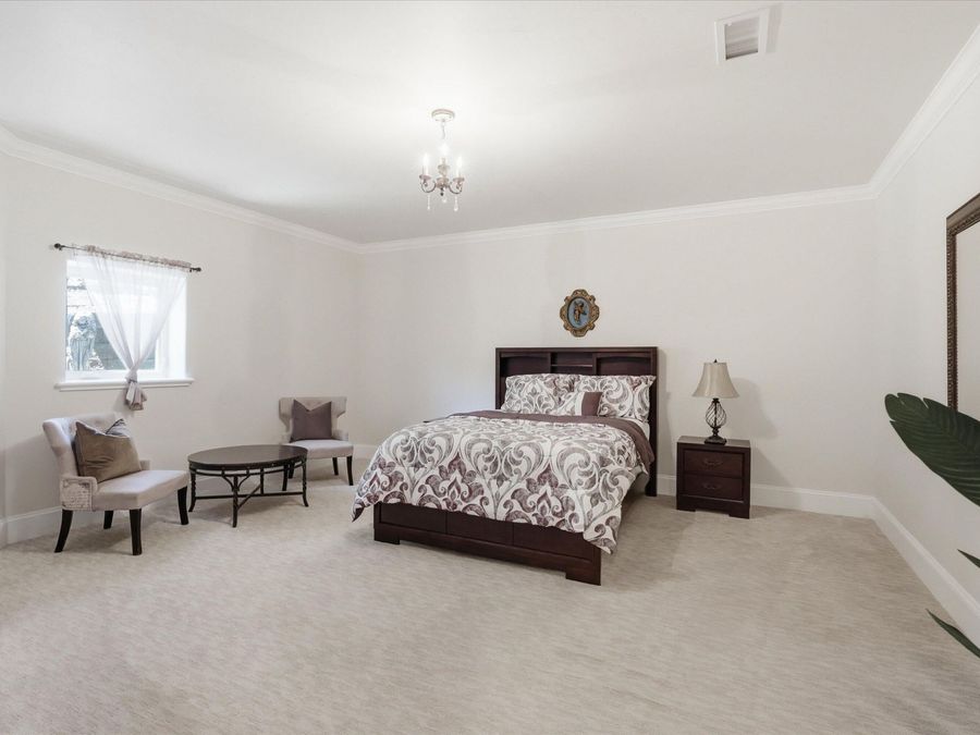 Property Image 94