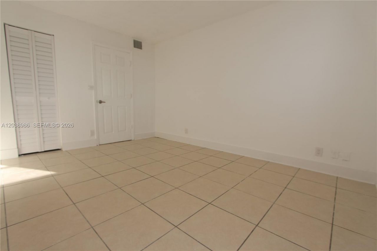 801 NW 47th Ave , Unit 614W, Miami, FL 33126 Photo