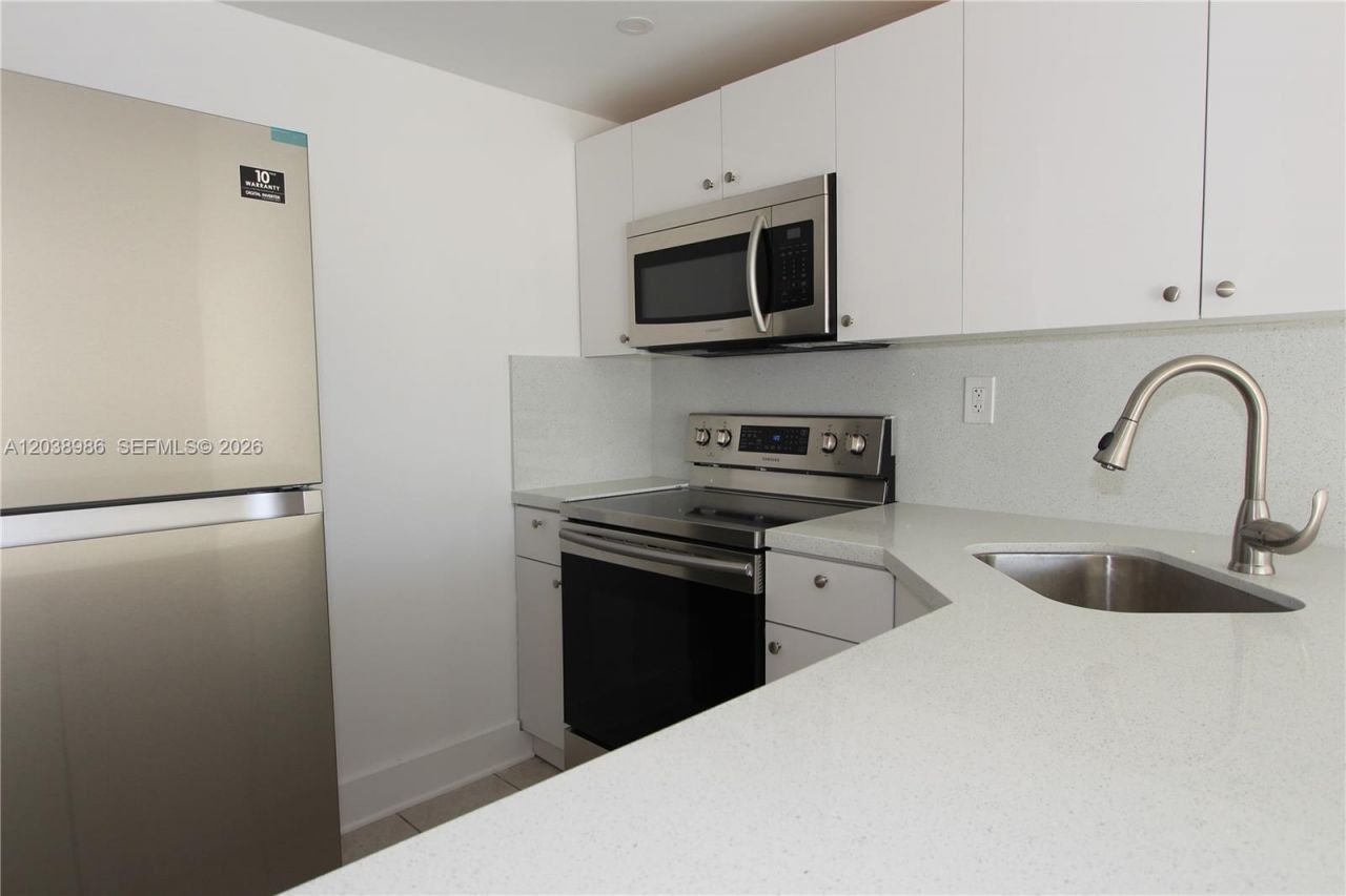 801 NW 47th Ave , Unit 614W, Miami, FL 33126 Photo
