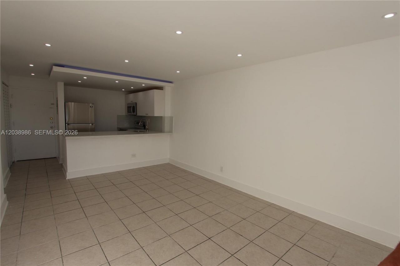 801 NW 47th Ave , Unit 614W, Miami, FL 33126 Photo