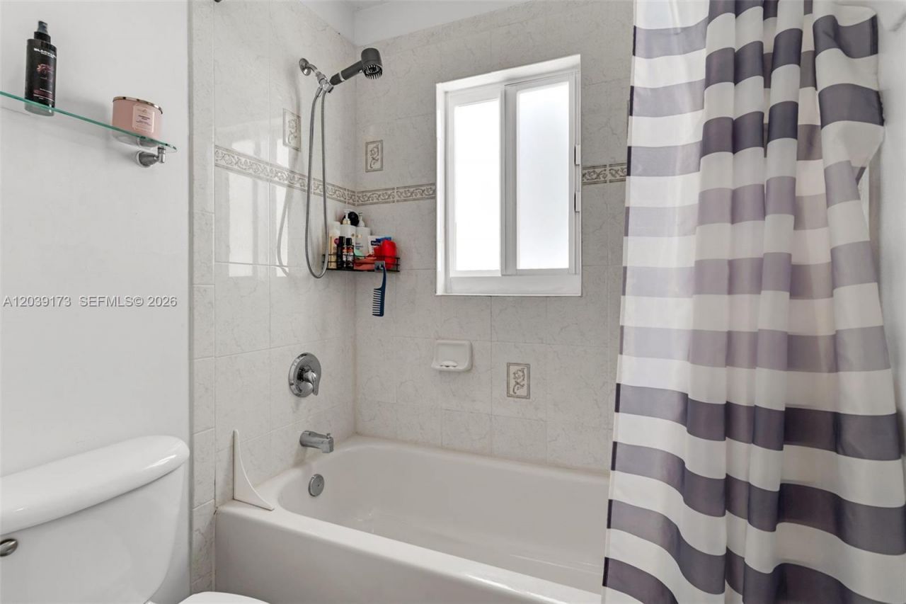 1760 NE 36th Ave, Homestead, FL 33033 Photo