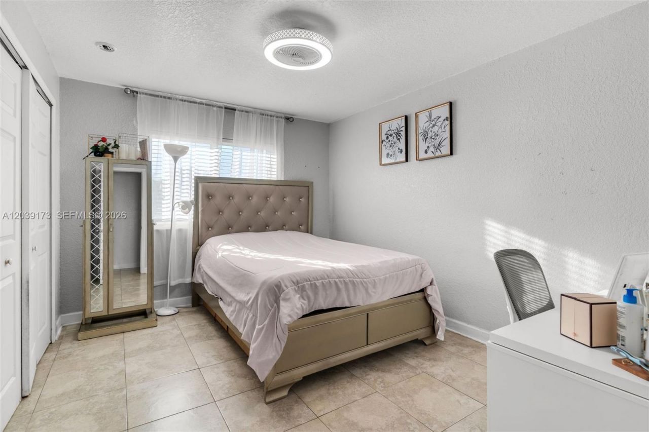 1760 NE 36th Ave, Homestead, FL 33033 Photo