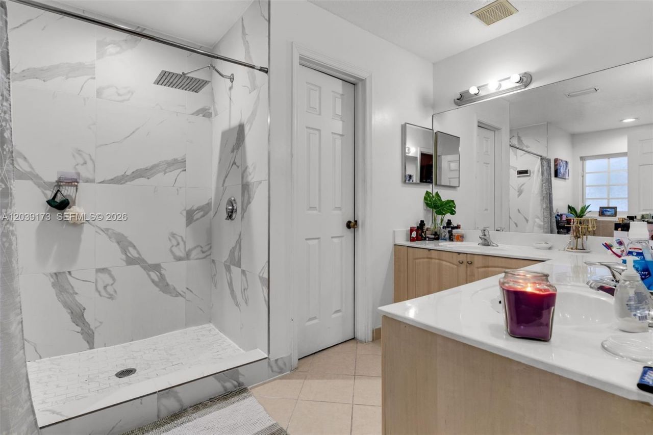 1760 NE 36th Ave, Homestead, FL 33033 Photo