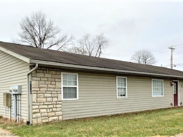 6125 Austin Lane Drive, Unit B, Nashport, OH 43830