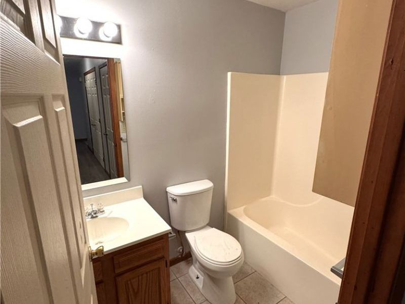 6125 Austin Lane Drive, Unit B, Nashport, OH 43830 Photo 7