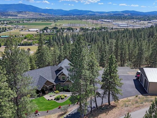 19622 E Granite Ln, Otis Orchards, WA 99027