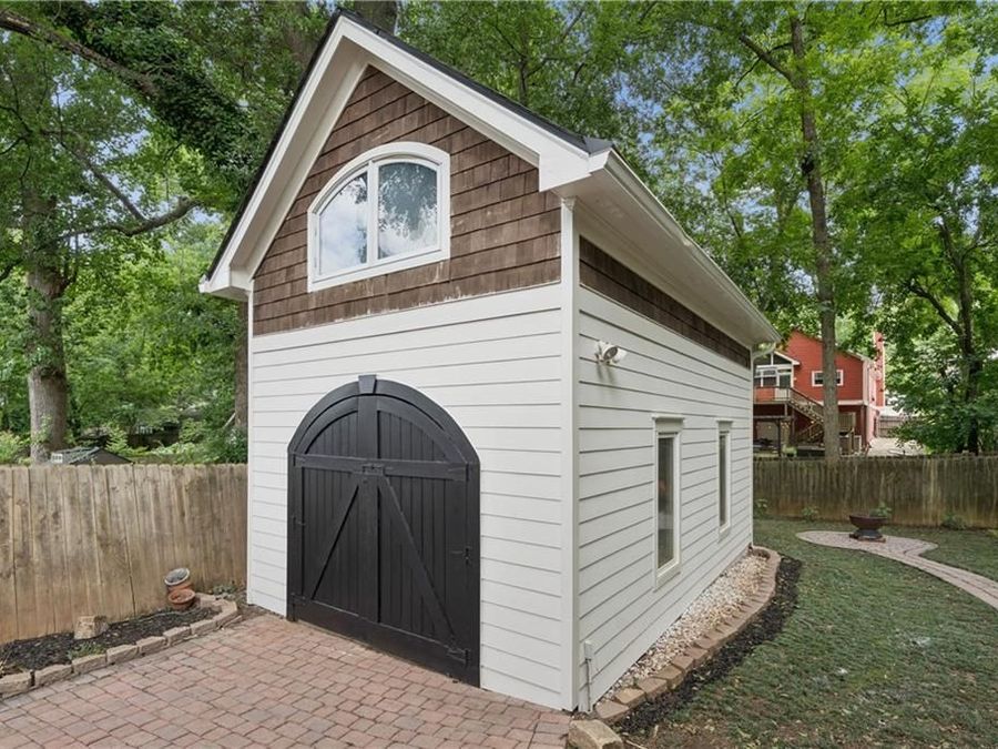 Property Image 37