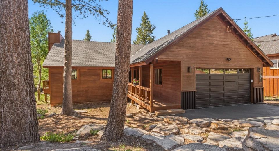 12434 Snowpeak Way, Truckee, CA 96161 Photo