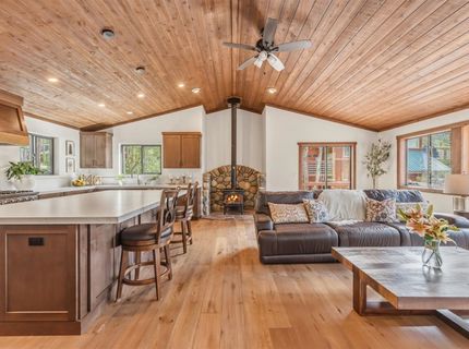 12434 Snowpeak Way, Truckee, CA 96161 Photo