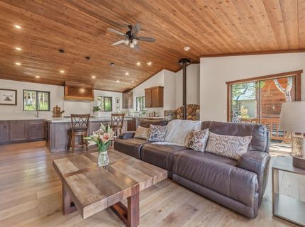 12434 Snowpeak Way, Truckee, CA 96161 Photo