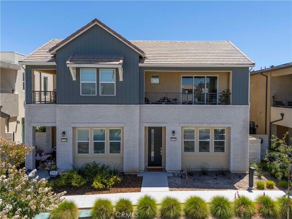 27233 Red Willow Court, Valencia, CA 91381