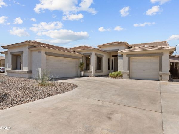 21702 N 67th Lane, Glendale, AZ 85308