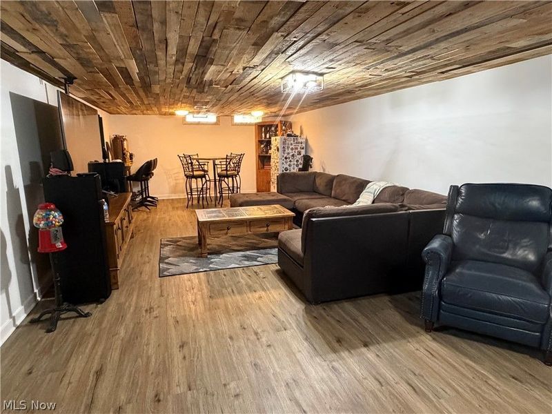 6671 Kingsdale Boulevard, Parma Heights, OH 44130 Photo 18