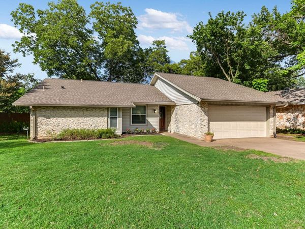 12107 Scissortail DR, Austin, TX 78750