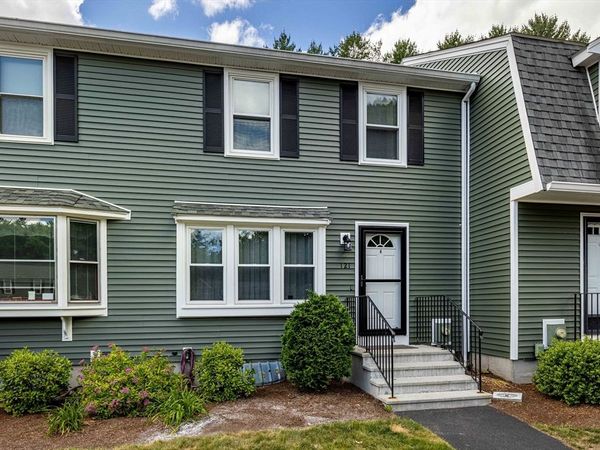 121 Twin Brook Ln, Unit 121, Bellingham, MA 02019