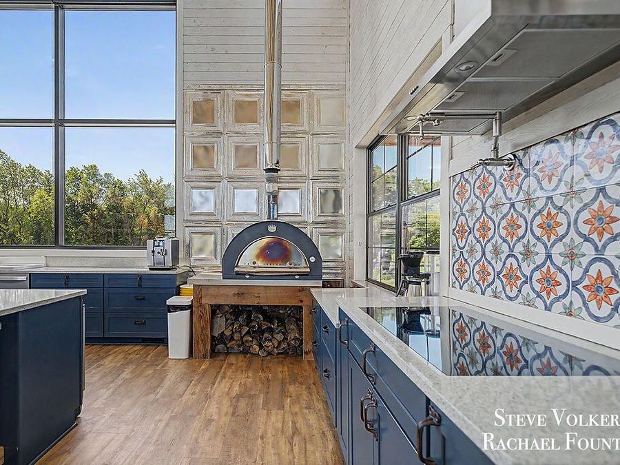 Property Image 100