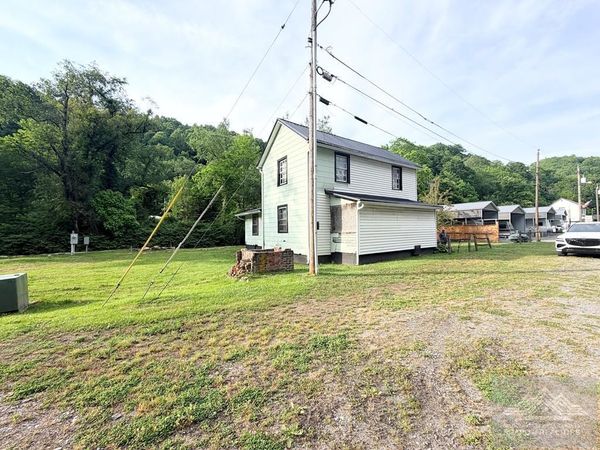 62 Cornsilk Rd, Maybeury, WV 24861