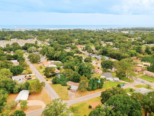 236 NW Shumpert Street, Fort Walton Beach, FL 32548
