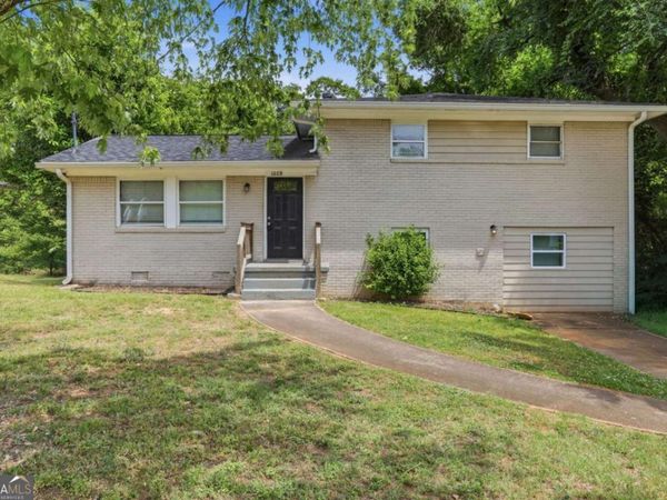 1608 W Austin Road, Decatur, GA 30032